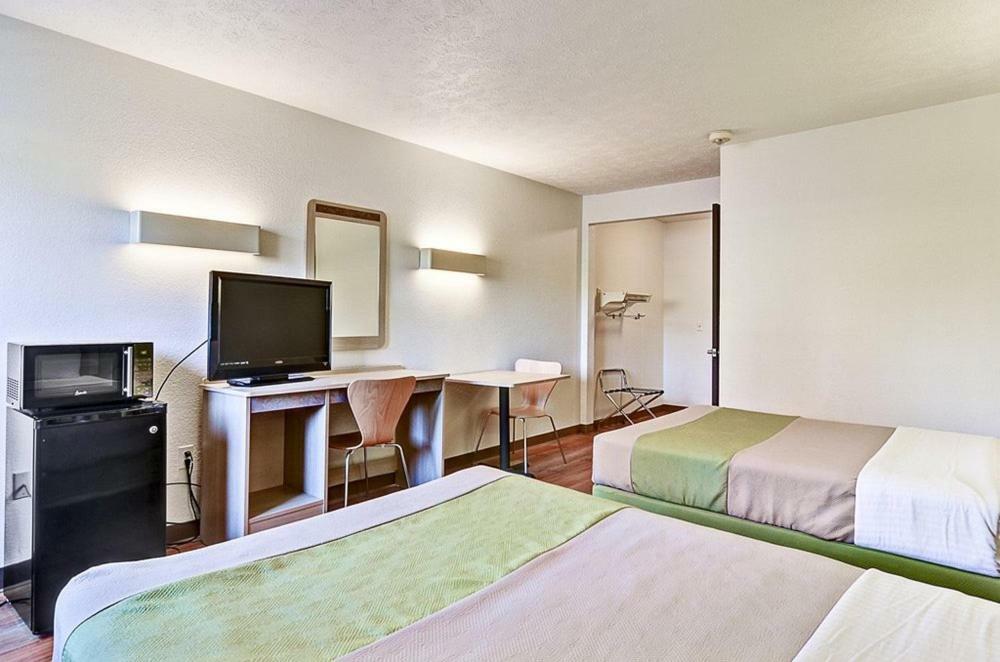 Economy Inn Pittsburgh Airport Moon Township Eksteriør bilde